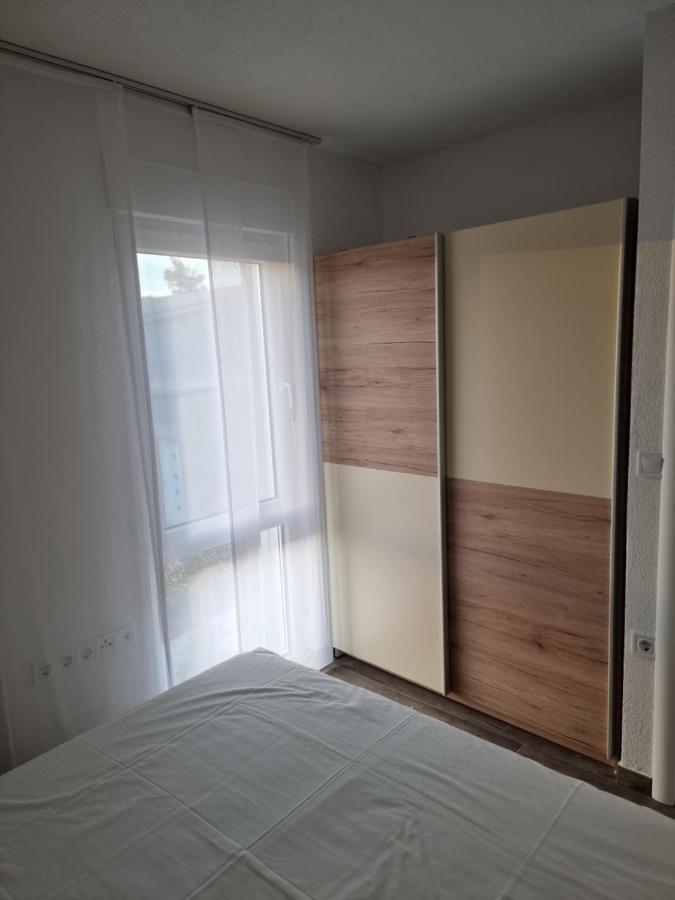 Aksa Residences Vir Eksteriør billede
