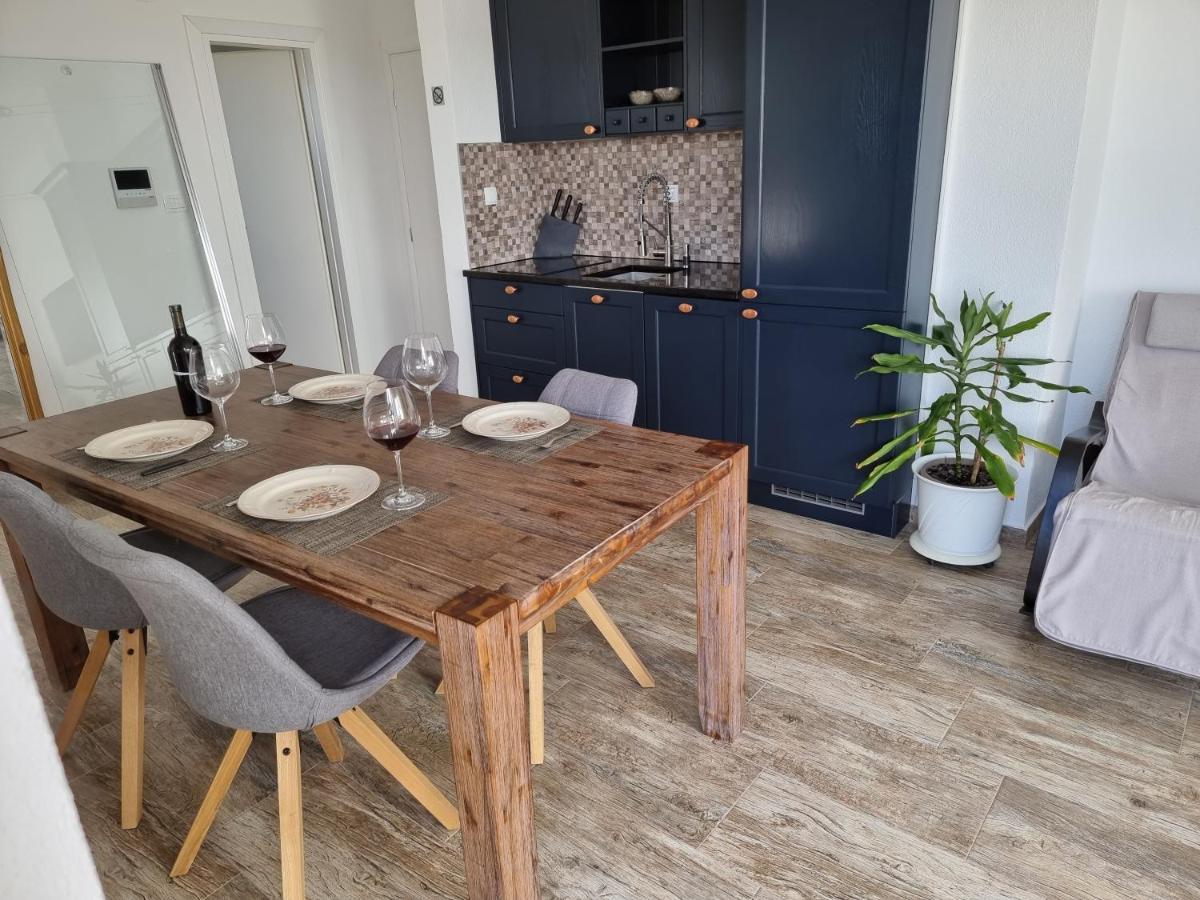 Aksa Residences Vir Eksteriør billede