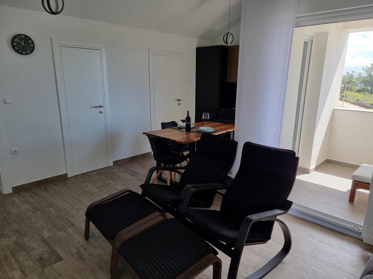 Aksa Residences Vir Eksteriør billede