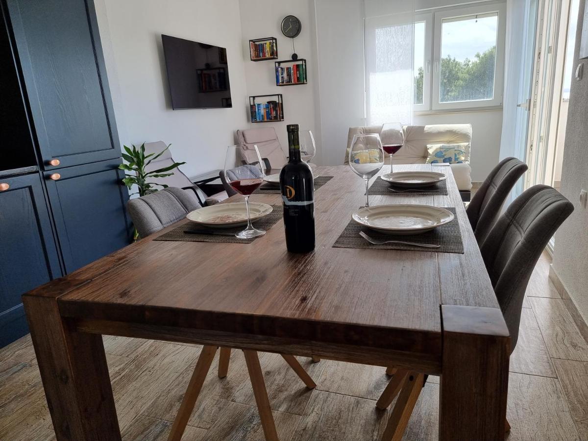 Aksa Residences Vir Eksteriør billede