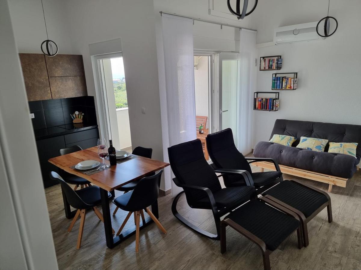 Aksa Residences Vir Eksteriør billede